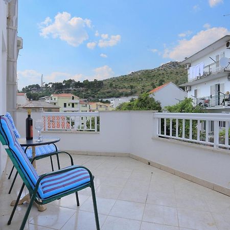 Apartments By The Sea Podgora, Makarska - 18918 Exterior photo